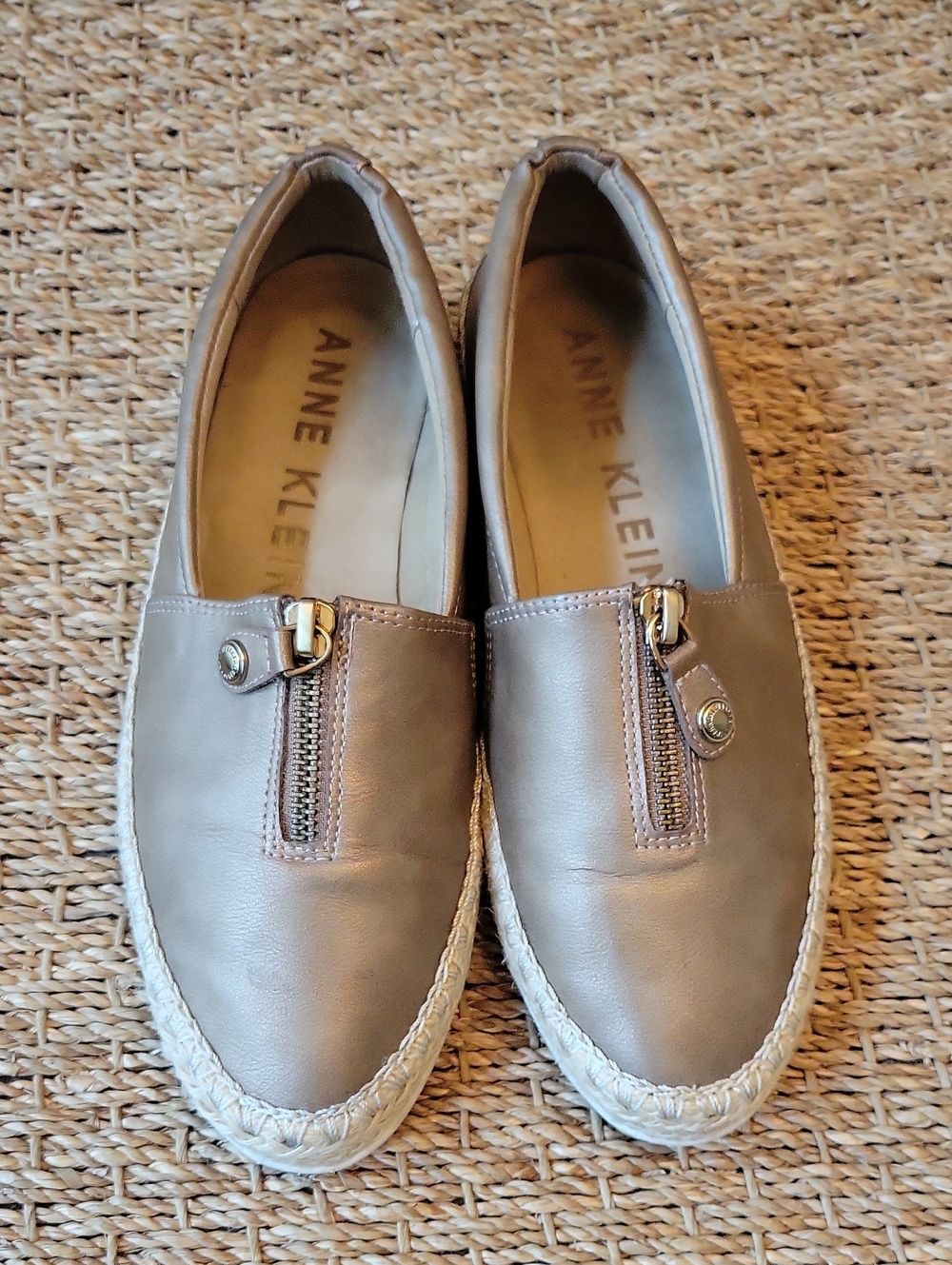 Anne Klein Slip-on Bronze Loafer Espadrilles Zipper Accent Size 7 M